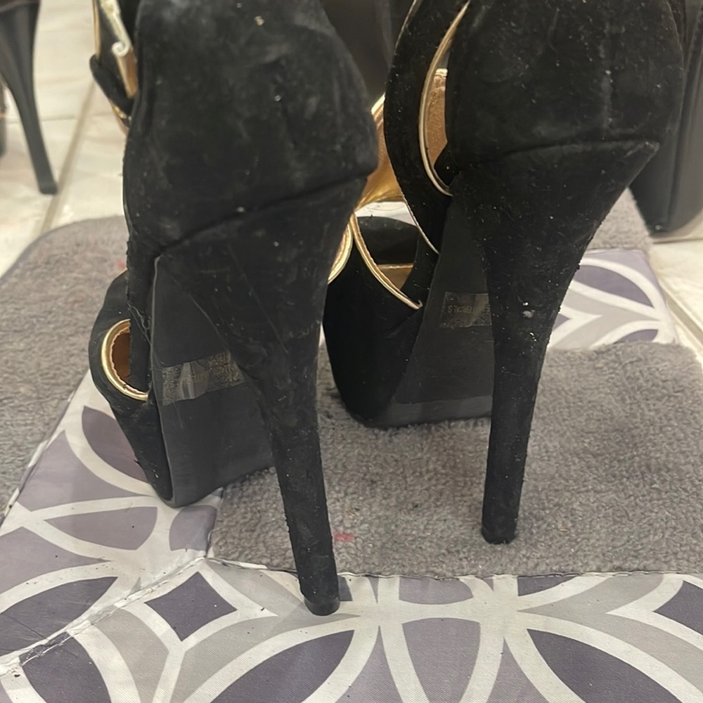 Qupid brand size 7 heels